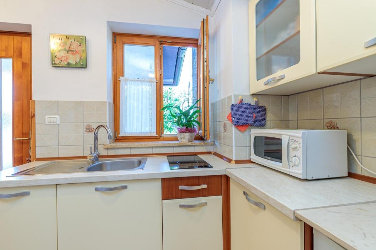 Apartments Sveti Leonard Oprtalj Buitenkant foto